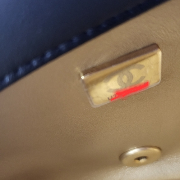 Excellent condition 2022 authentic Chanel 22B square mini Pearl Crush - Picture 15 of 17